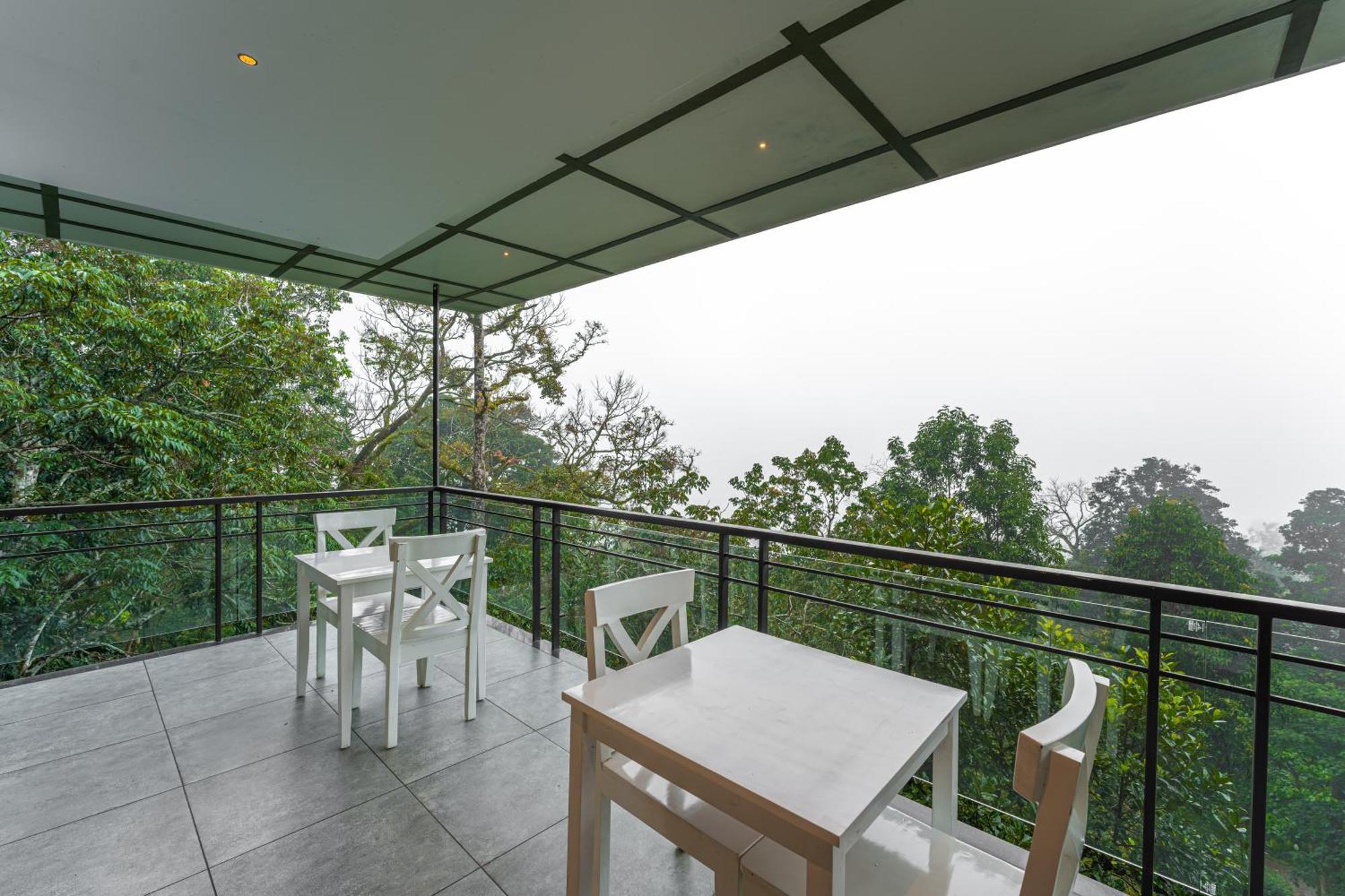 K Mansion Lägenhet Munnar Exteriör bild