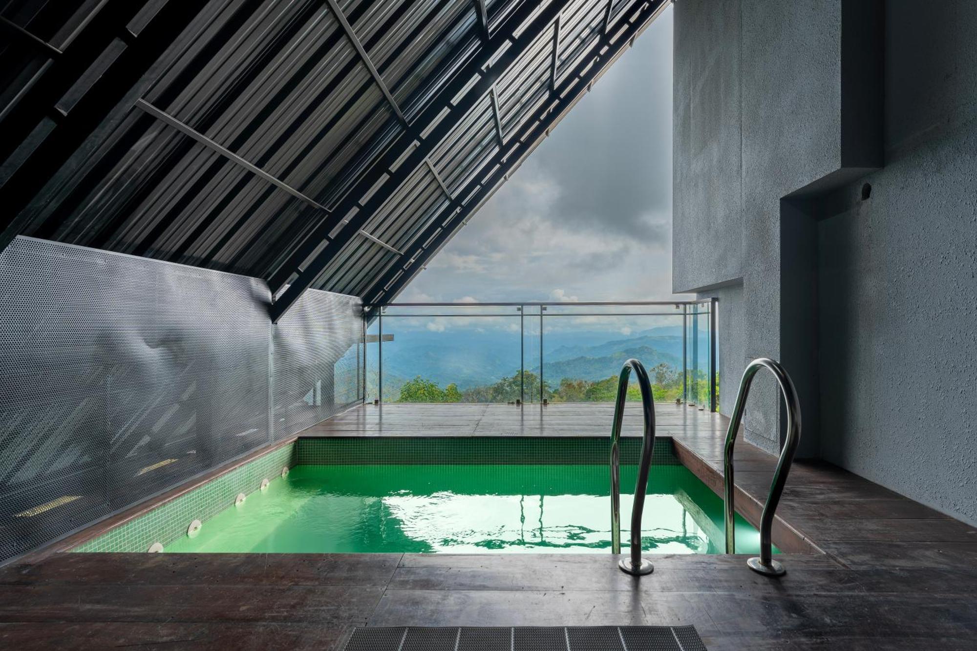 K Mansion Lägenhet Munnar Exteriör bild